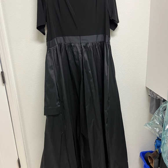 Adrianna Papell long black formal dress - Picture 6 of 6